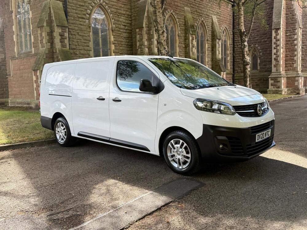 VAUXHALL VIVARO